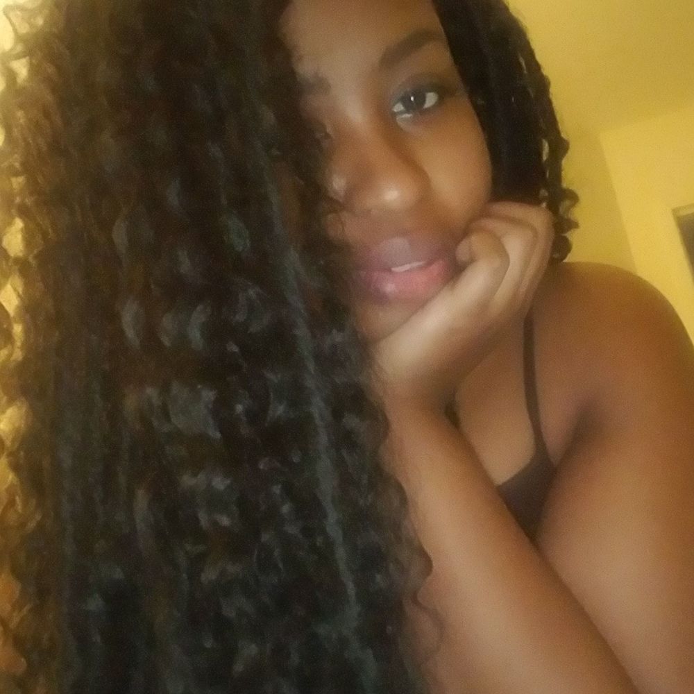 Meet your Posher, Tiffany